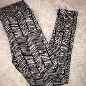 *Fall Sale* Lula Roe OS Leggings